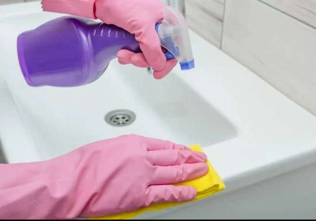 How to carry out effective porcelain cleaning process?